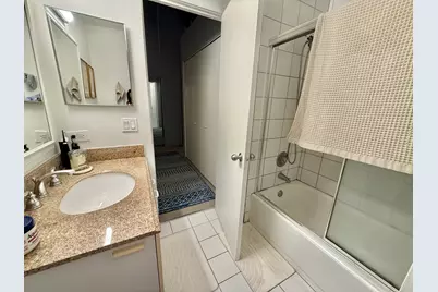 1122 W Newport Avenue #1A, Chicago, IL 60657 - Photo 11