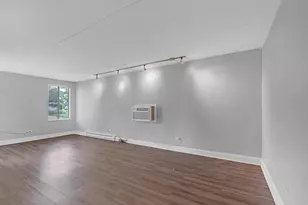 322 W Miner St, Arlington Heights, IL 60005 - Photo 3