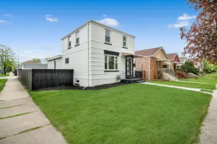 3601 S 56th Ct, Cicero, IL 60804 - Photo 1