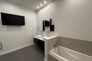 1451 N Ashland Ave, Chicago, IL 60622 - Photo 13