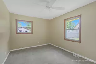 825 Oxford St, Downers Grove, IL 60516 - Photo 13