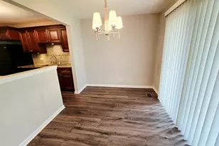 349 Newgate Ct, Schaumburg, IL 60193 - Photo 5