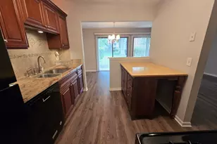 349 Newgate Ct, Schaumburg, IL 60193 - Photo 7