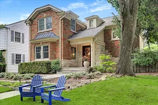 1926 Greenwood Ave, Wilmette, IL 60091 - Photo 1