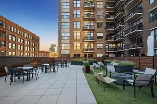849 N Franklin St, Chicago, IL 60610 - Photo 35