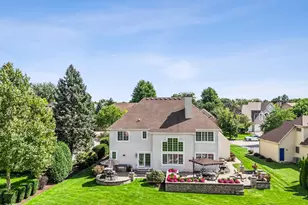2267 Glouceston Ln, Naperville, IL 60564 - Photo 7