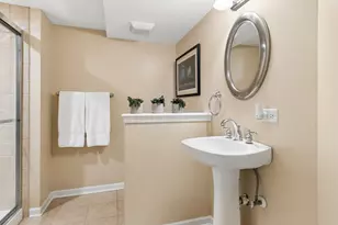 2267 Glouceston Ln, Naperville, IL 60564 - Photo 45
