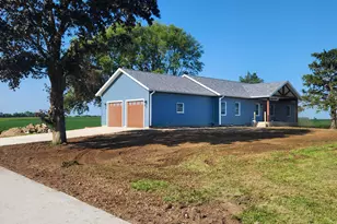 16797 W Barclay Rd, Polo, IL 61064 - Photo 11