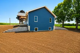 16797 W Barclay Rd, Polo, IL 61064 - Photo 7