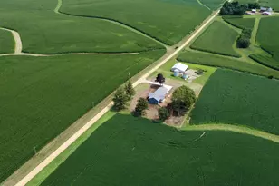 16797 W Barclay Rd, Polo, IL 61064 - Photo 3