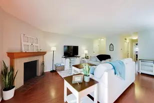 265 Wilmette Ct, Schaumburg, IL 60193 - Photo 3