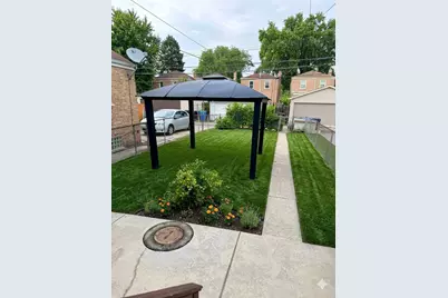 6525 N Kedzie Avenue #0, Chicago, IL 60645 - Photo 5