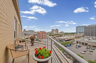 4350 N Broadway St, Chicago, IL 60613 - Photo 31