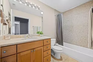 4350 N Broadway St, Chicago, IL 60613 - Photo 27