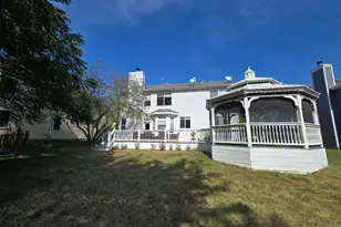 217 Lexington Ct, Grayslake, IL 60030 - Photo 21