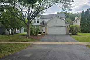 217 Lexington Ct, Grayslake, IL 60030 - Photo 1