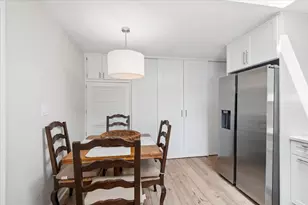 648 E Rockland Rd, Libertyville, IL 60048 - Photo 5