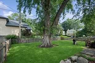648 E Rockland Rd, Libertyville, IL 60048 - Photo 13