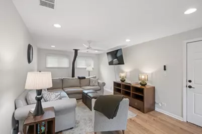 648 E Rockland Road, Libertyville, IL 60048 - Photo 7