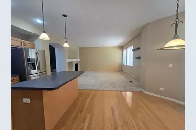 2265 W Bentley Lane, Round Lake, IL 60073 - Photo 5