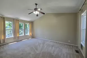 2265 W Bentley Ln, Round Lake, IL 60073 - Photo 9
