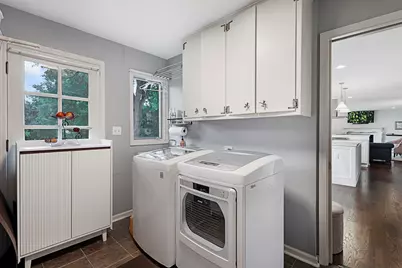 32 Chatham Lane, Oak Brook, IL 60523 - Photo 11