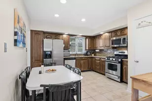 2417 Salceda Dr, Northbrook, IL 60062 - Photo 7