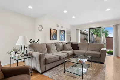 2417 Salceda Drive, Northbrook, IL 60062 - Photo 5