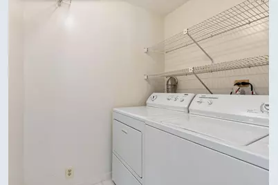 1069 S Park Terrace #205, Chicago, IL 60605 - Photo 19