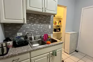 906 W Sunnyside Ave, Chicago, IL 60640 - Photo 9