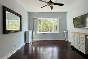 906 W Sunnyside Ave, Chicago, IL 60640 - Photo 7