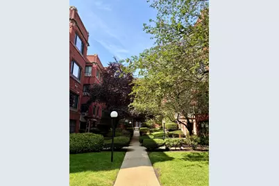 906 W Sunnyside Avenue #2A, Chicago, IL 60640 - Photo 1