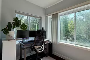 906 W Sunnyside Ave, Chicago, IL 60640 - Photo 5