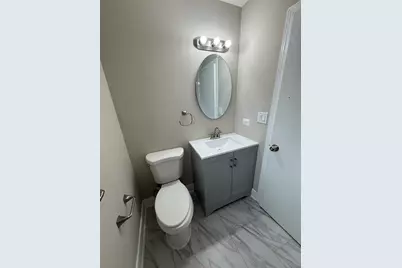 2706 W Jackson Boulevard, Chicago, IL 60612 - Photo 17