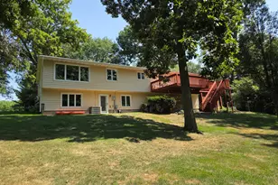210 N Park Ave, Geneseo, IL 61254 - Photo 3