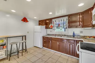 407 Hamilton St, Wilmington, IL 60481 - Photo 7