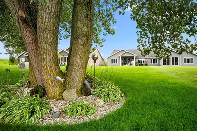 1017 Lincoln Drive, Manteno, IL 60950 - Photo 31