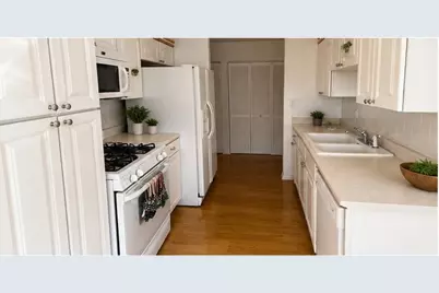 106 Cedar Court, Schaumburg, IL 60193 - Photo 5
