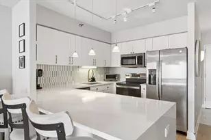 512 N McClurg Ct, Chicago, IL 60611 - Photo 5