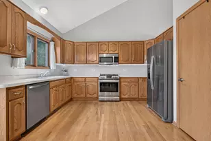 2730 Kingsway Ave, New Lenox, IL 60451 - Photo 5