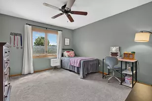 2730 Kingsway Ave, New Lenox, IL 60451 - Photo 9