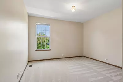 1651 College Green Drive, Elgin, IL 60123 - Photo 15