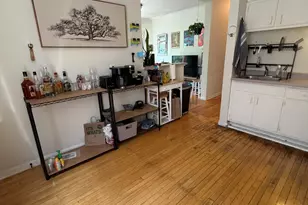 923 W Waveland Ave, Chicago, IL 60613 - Photo 9