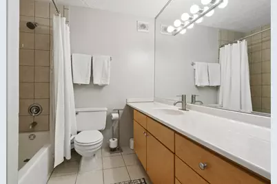 30 E Huron Street #5006, Chicago, IL 60611 - Photo 17