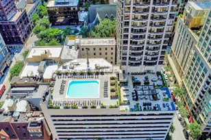 30 E Huron St, Chicago, IL 60611 - Photo 25