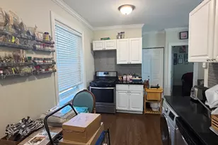 6485 W Roscoe St, Chicago, IL 60657 - Photo 5