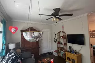 6485 W Roscoe St, Chicago, IL 60657 - Photo 9