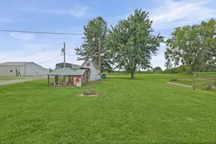 4568 State Rte 161 Ext, Kell, IL 62853 - Photo 5