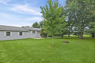 4568 State Rte 161 Ext, Kell, IL 62853 - Photo 9