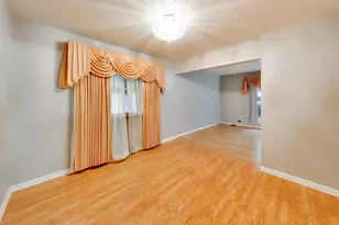 6101 W 80th Pl, Burbank, IL 60459 - Photo 11